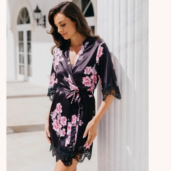 Le Rose floral robe - Picture 2 of 10